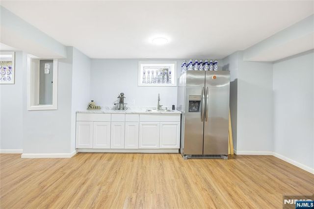 164 Selvage Avenue, Teaneck, NJ 07666