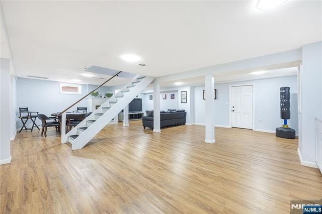 164 Selvage Avenue, Teaneck, NJ 07666