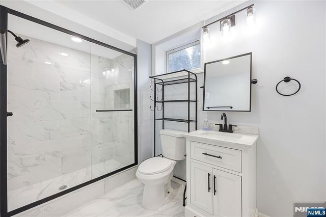 164 Selvage Avenue, Teaneck, NJ 07666