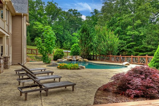 224 Sanders Road, Blue Ridge, GA 30513
