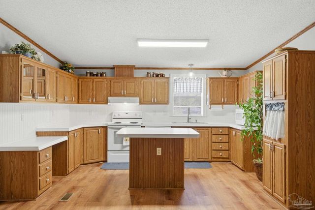 12248 Ailanthus Dr, Pensacola, FL 32506