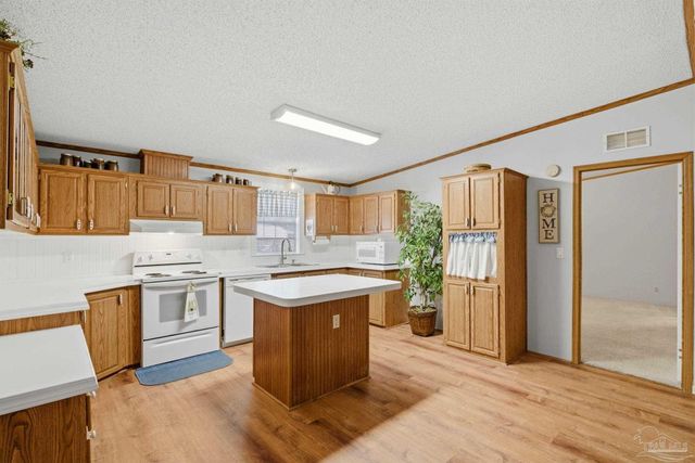 12248 Ailanthus Dr, Pensacola, FL 32506