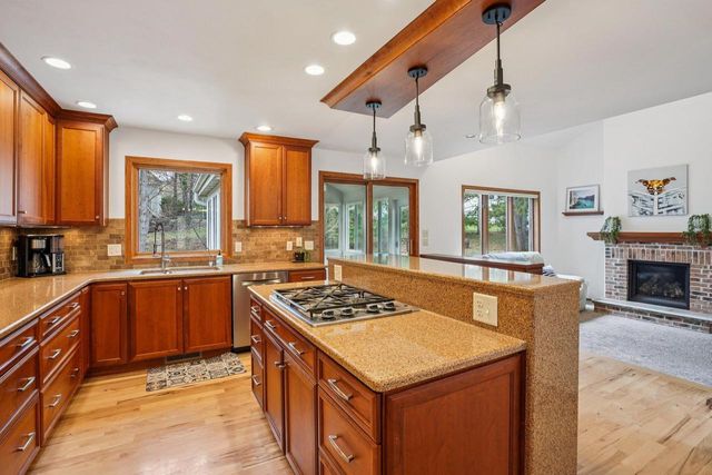 7313 Ashwabay Lane, Madison, WI 53719