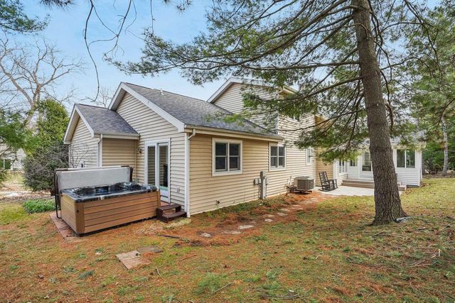 7313 Ashwabay Lane, Madison, WI 53719