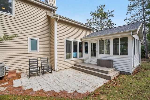 7313 Ashwabay Lane, Madison, WI 53719