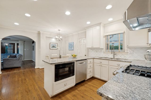 6418 Westlake Avenue, Dallas, TX 75214