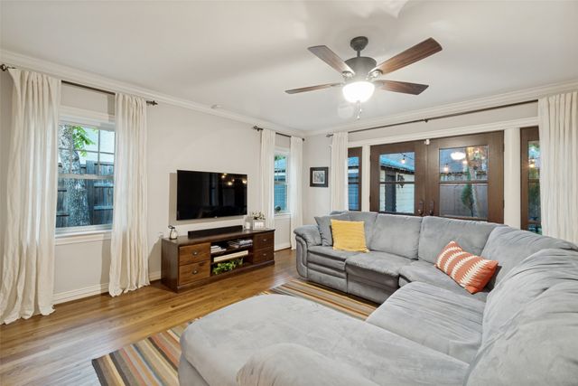 6418 Westlake Avenue, Dallas, TX 75214