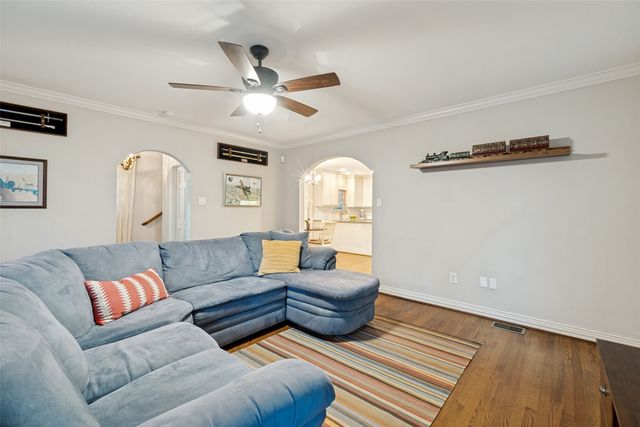 6418 Westlake Avenue, Dallas, TX 75214