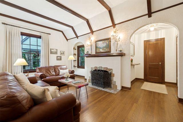 6418 Westlake Avenue, Dallas, TX 75214