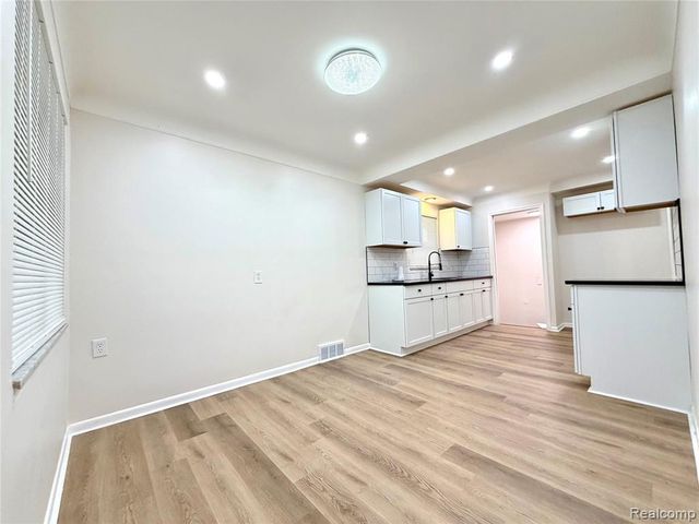 13540 E State Fair Street, Detroit, MI 48205