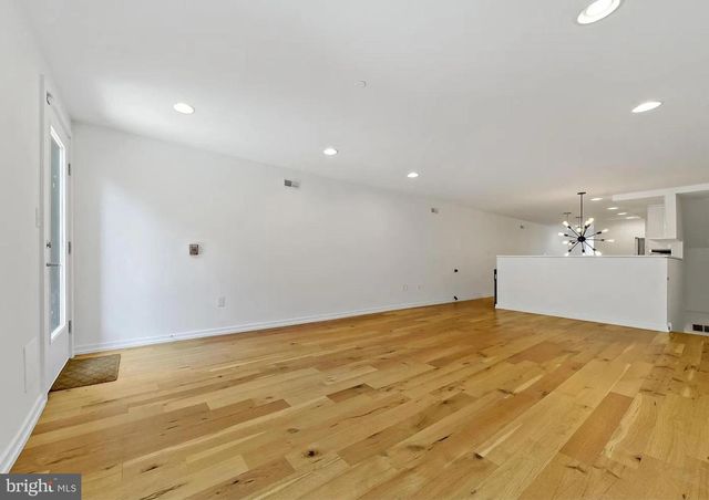 2538 W GIRARD AVE #A, Philadelphia, PA 19130