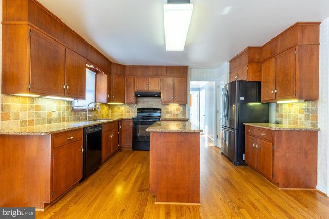 141 BELMONT DR, Wilmington, DE 19808