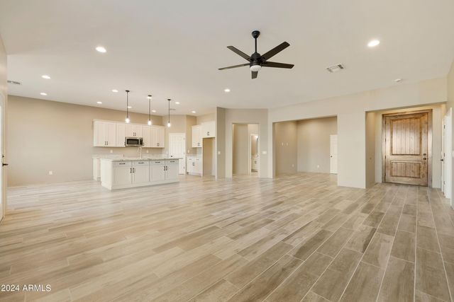 361xx N 17th Avenue, Phoenix, AZ 85086