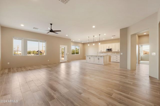 361xx N 17th Avenue, Phoenix, AZ 85086