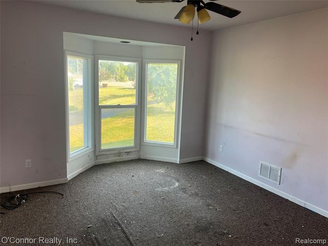 2929 N River Road, Fort Gratiot, MI 48059