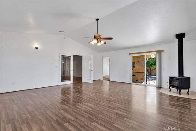 18663 Mojave Street, Hesperia, CA 92345
