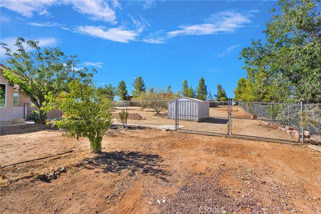 18663 Mojave Street, Hesperia, CA 92345