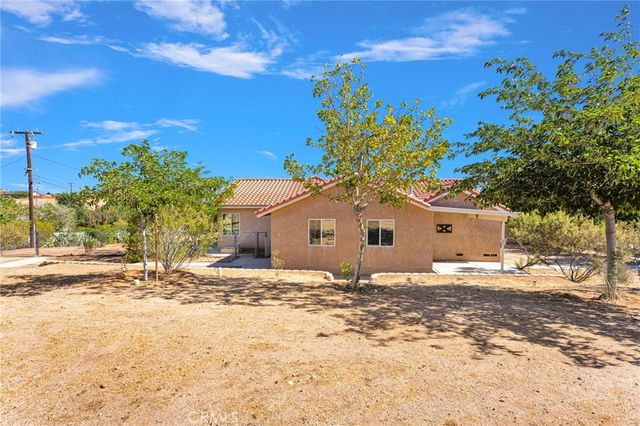 18663 Mojave Street, Hesperia, CA 92345