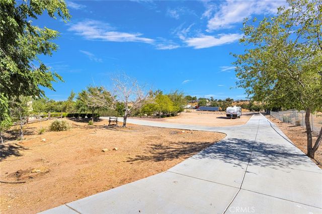 18663 Mojave Street, Hesperia, CA 92345