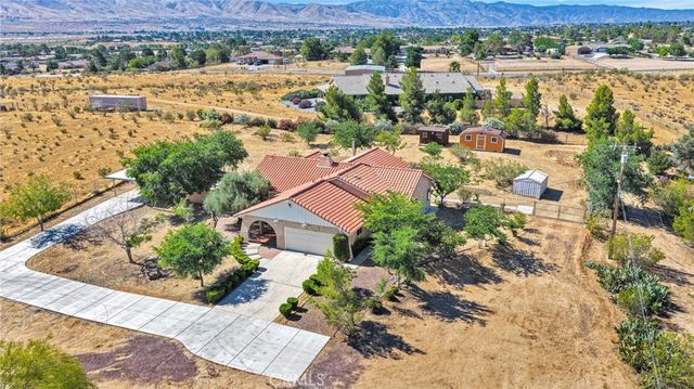 18663 Mojave Street, Hesperia, CA 92345