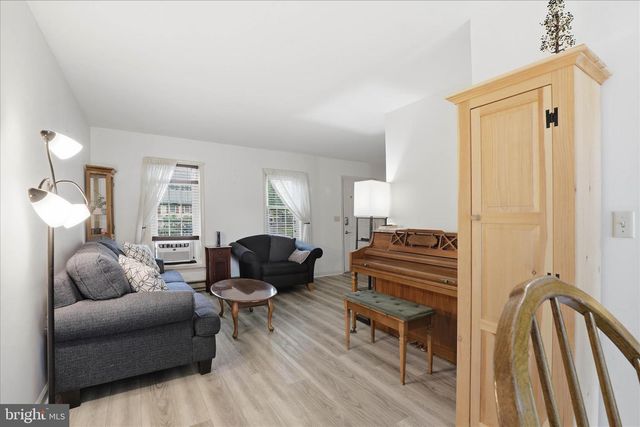 436 DEERFIELD DR, Mount Joy, PA 17552