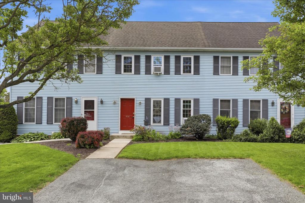 436 DEERFIELD DR, Mount Joy, PA 17552