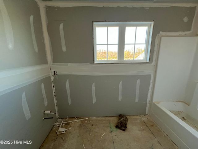 404 Creeks Edge Drive, Pikeville, NC 27863