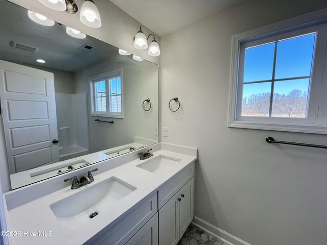 404 Creeks Edge Drive, Pikeville, NC 27863