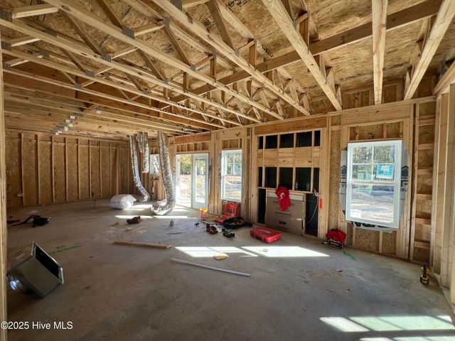 404 Creeks Edge Drive, Pikeville, NC 27863