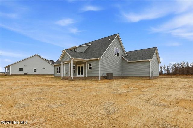 404 Creeks Edge Drive, Pikeville, NC 27863