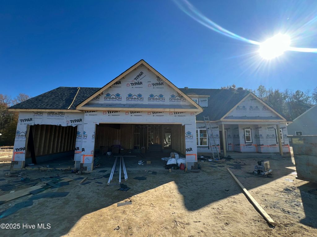 404 Creeks Edge Drive, Pikeville, NC 27863