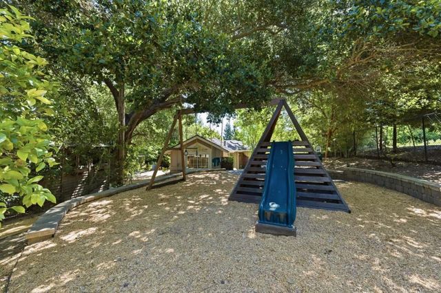 12681 Miraloma Way, Los Altos Hills, CA 94024