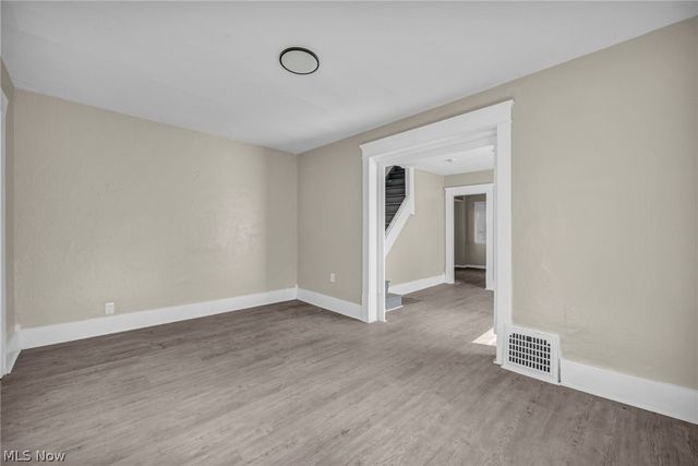 357 N Adams Street, Akron, OH 44304