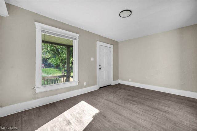 357 N Adams Street, Akron, OH 44304