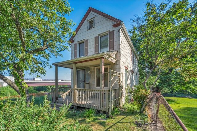 357 N Adams Street, Akron, OH 44304