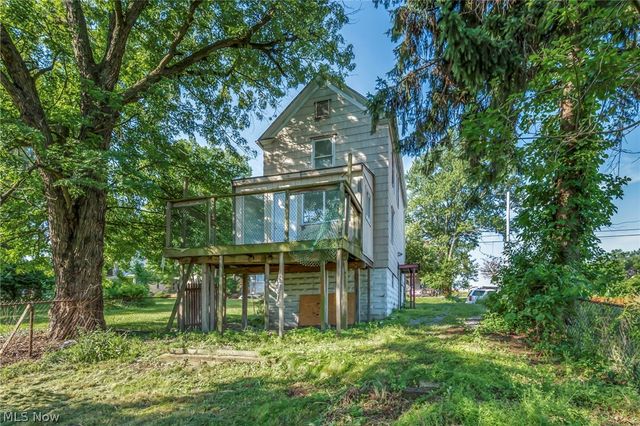 357 N Adams Street, Akron, OH 44304