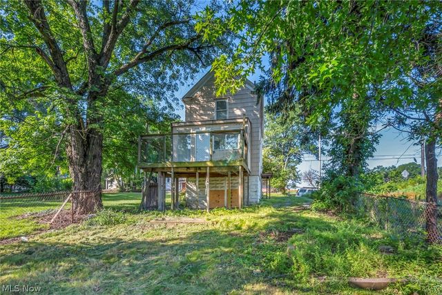 357 N Adams Street, Akron, OH 44304