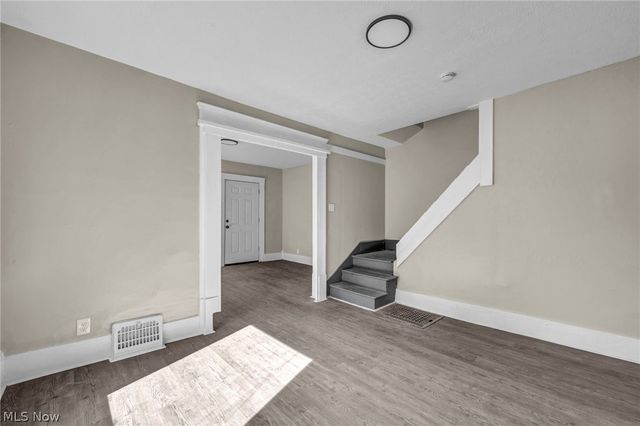 357 N Adams Street, Akron, OH 44304