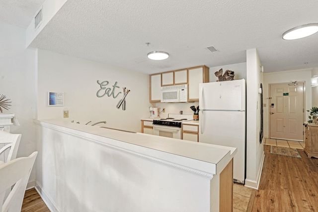 501 S Ocean Blvd Unit 407, North Myrtle Beach, SC 29582