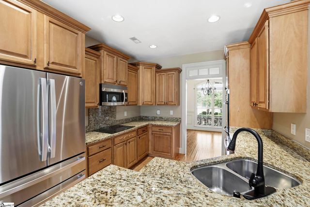 2 Wadsworth Court, Greer, SC 29651