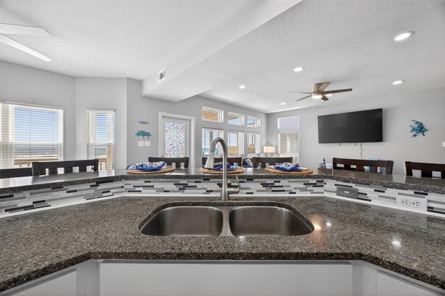206 Starfish, Surfside Beach, TX 77541