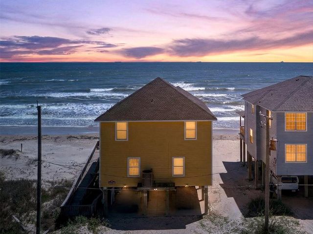 206 Starfish, Surfside Beach, TX 77541