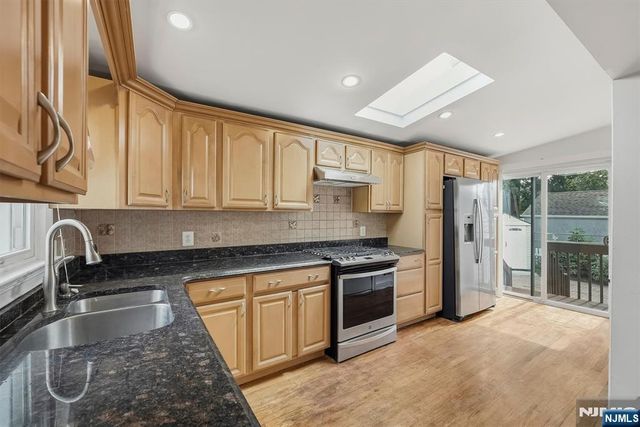 280 Birchwood Road, New Milford, NJ 07646