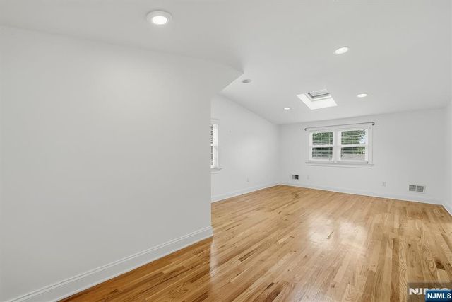 280 Birchwood Road, New Milford, NJ 07646