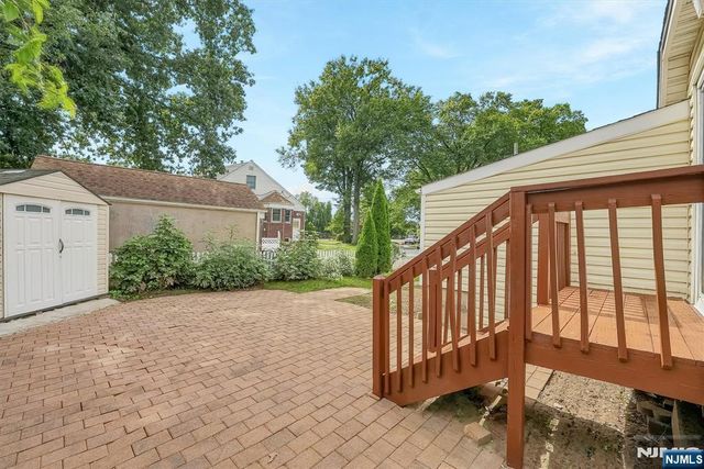 280 Birchwood Road, New Milford, NJ 07646