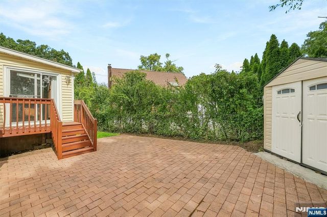 280 Birchwood Road, New Milford, NJ 07646