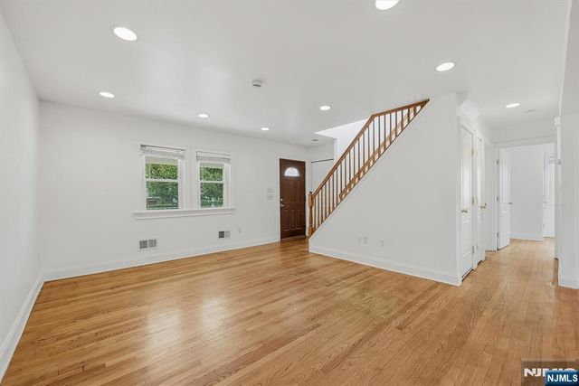 280 Birchwood Road, New Milford, NJ 07646