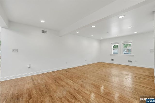 280 Birchwood Road, New Milford, NJ 07646