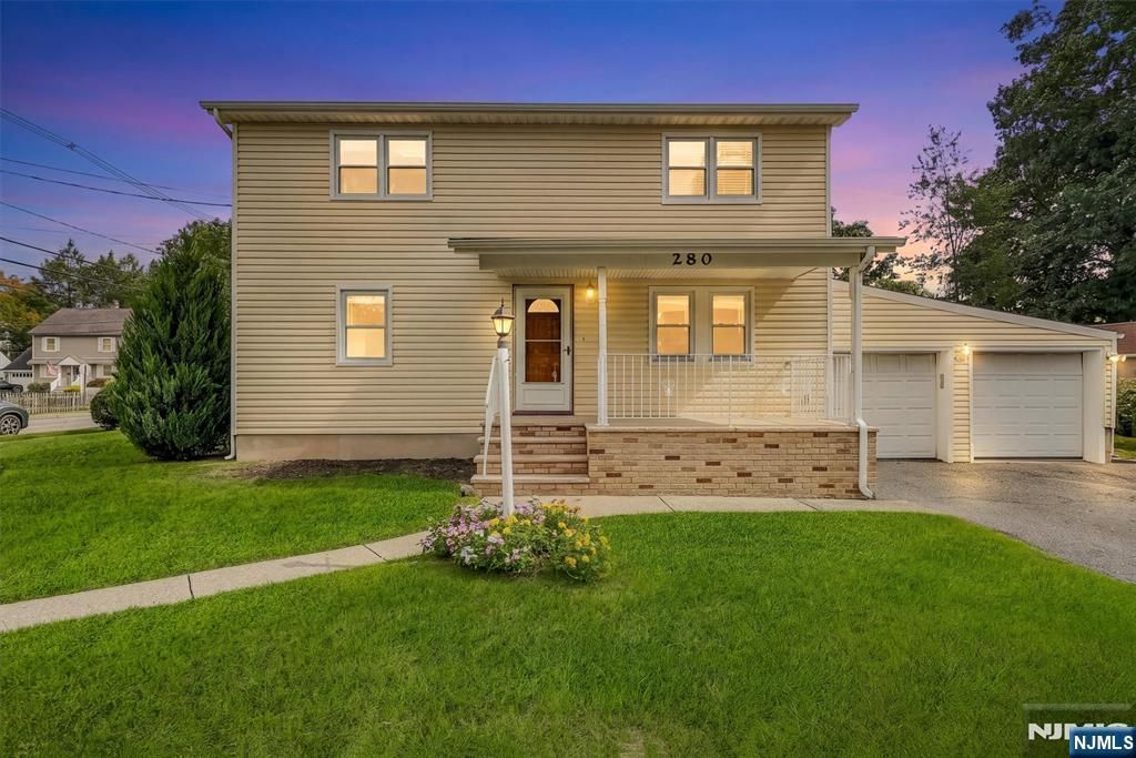 280 Birchwood Road, New Milford, NJ 07646