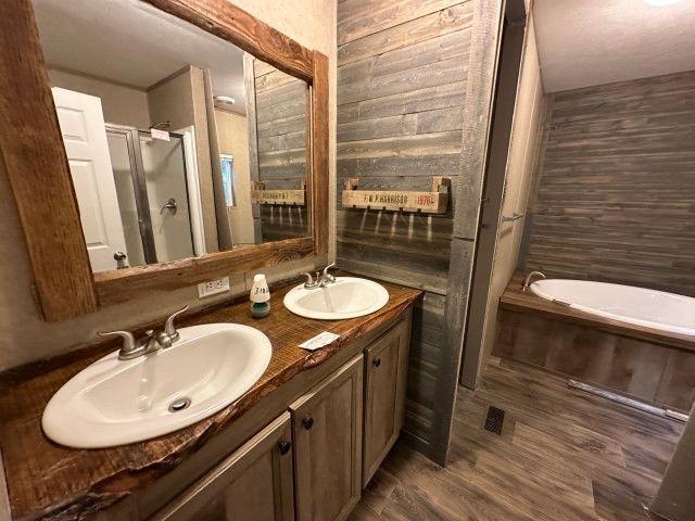 1090 Vz County Road 2903, Eustace, TX 75124